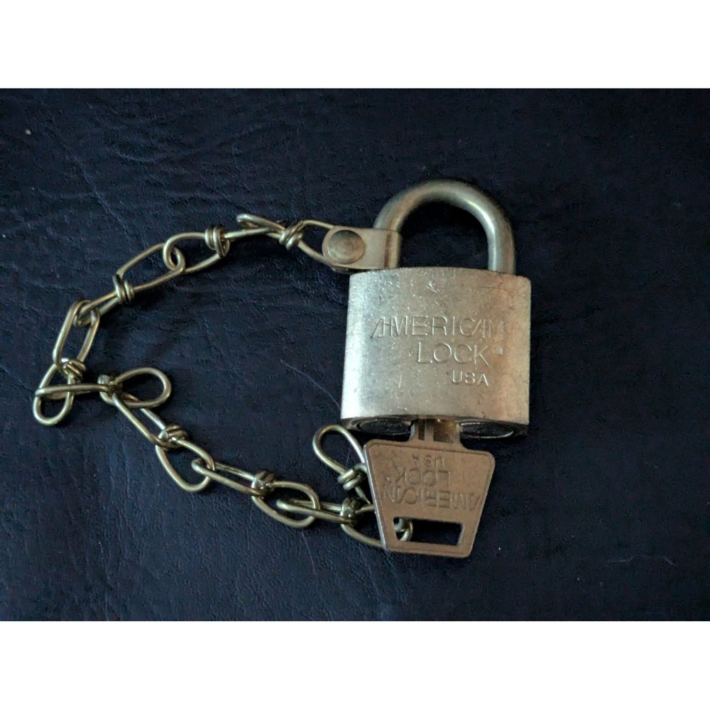 Vintage American Lock USA Brass Padlock Chain and Key SET US 8036H
